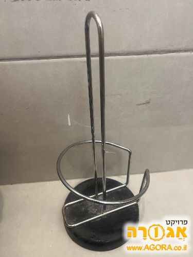 מתקן לנייר מגבת