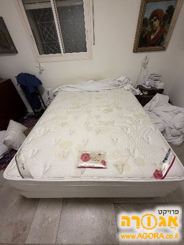 מיטה זוגית