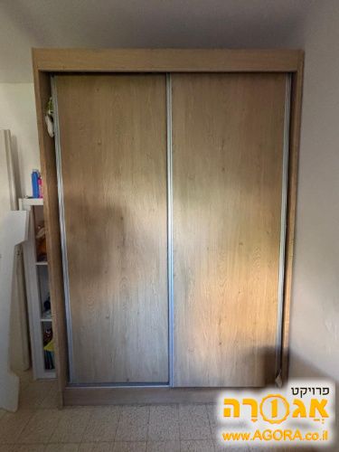 ארון בגדים