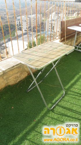 שולחן
