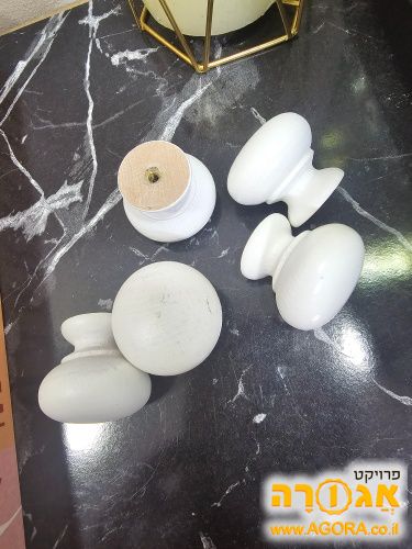 ידיות לארון או שידה