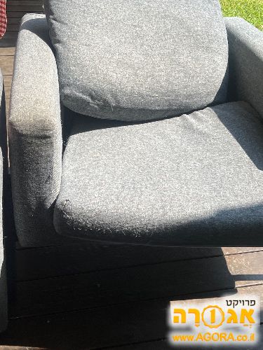 2 כורסאות