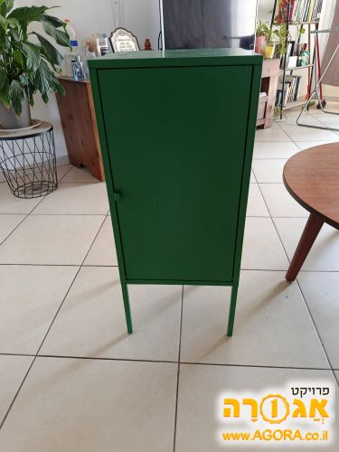 ארונית מתכת