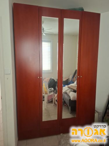 ארון בגדים