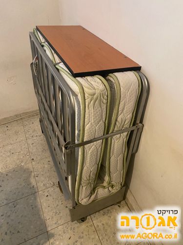 מיטה מתקפלת