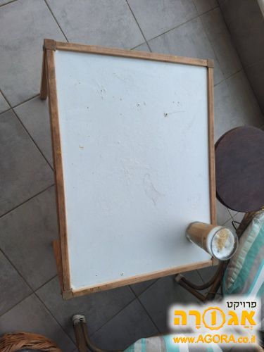 שולחן ילדים