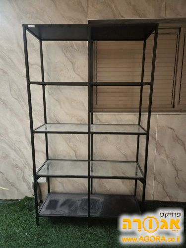 כוננית מתכת