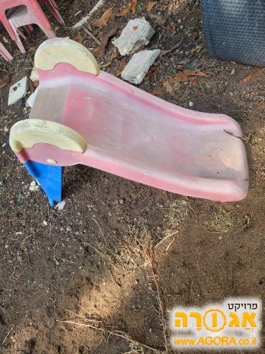 מגלשה לפעוטות