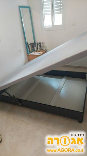 בסיס למיטה זוגית עם ארגז מצעים
