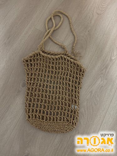 תיק סל שנפרדו לו הרצועות