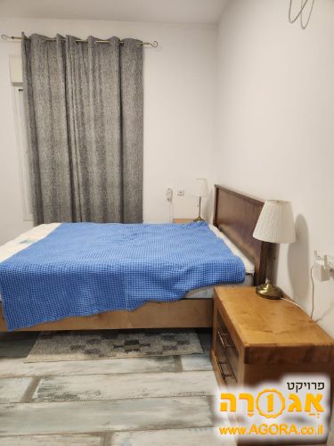 מיטה זוגית+מזרן+2 שידות