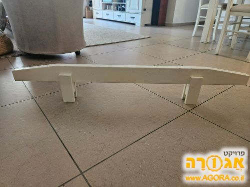 מעקה למיטת ילדים