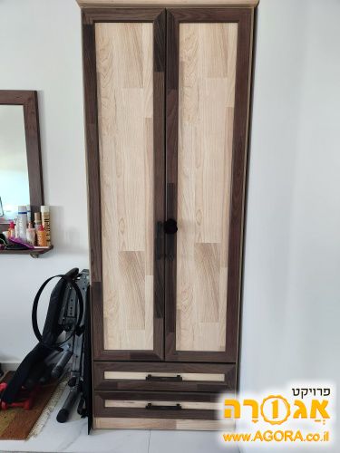 ארון בגדים