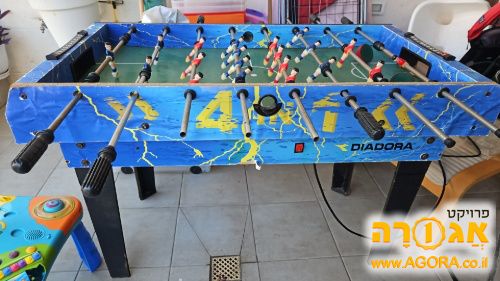 שולחן כדורגל