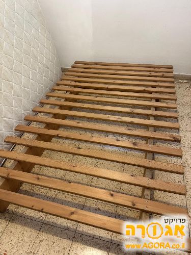 בסיס מיטה