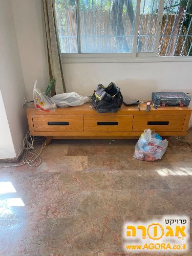 שידת טלוויזיה