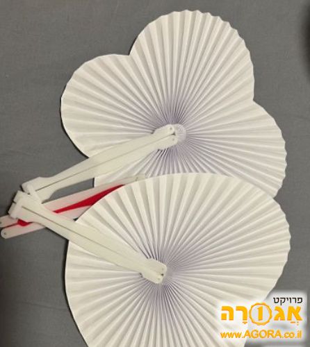 מניפות מנייר עם ידית מפלסטיק