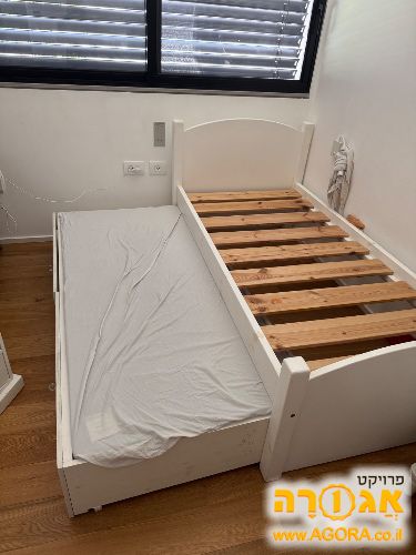 מיטת ילד (עם מיטת חבר)