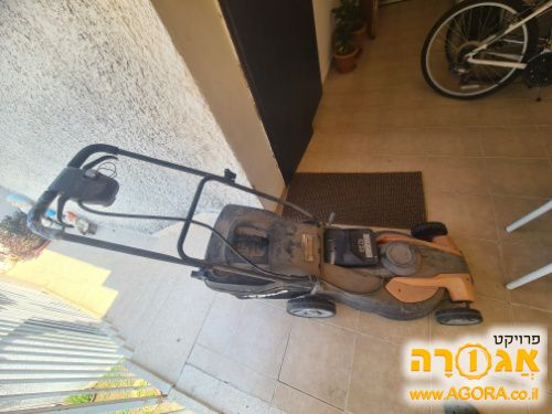 מכסחת חשמלית נטענת של WORX