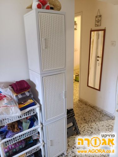 ארון מקלחת