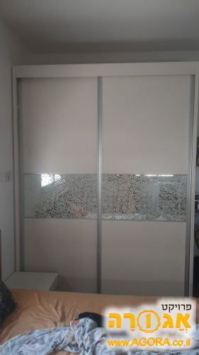 ארון בגדים