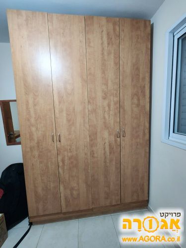 ארון בגדים