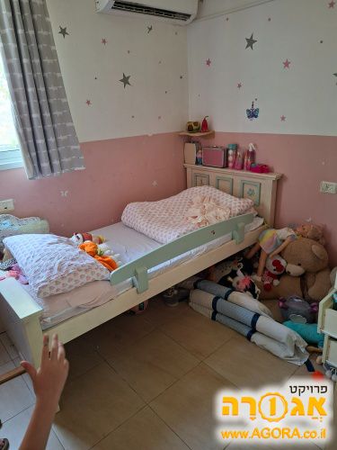 מיטת ספר