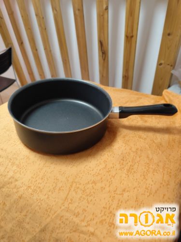 מחבט עמוקה