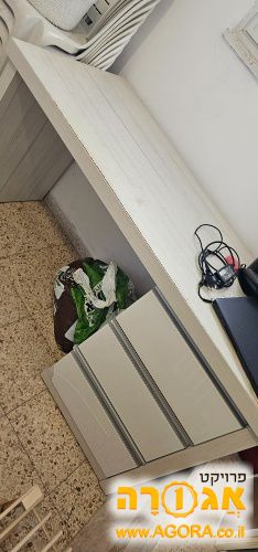 שולחן כתיבה