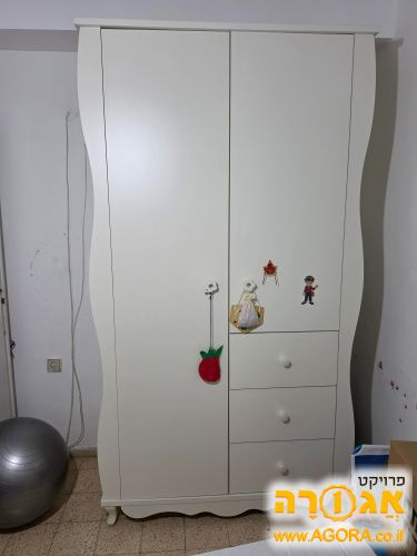 ארון בגדים לילדים