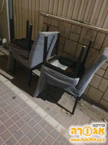 כסאות