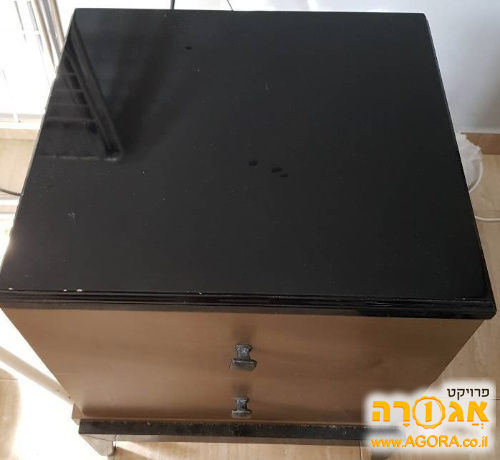 שידה מעץ סנדוויץ' מחופה פורמייקה
