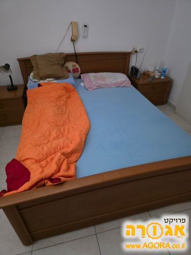 מיטה זוגית עם ארגז ומזרון 160על 200 סמ