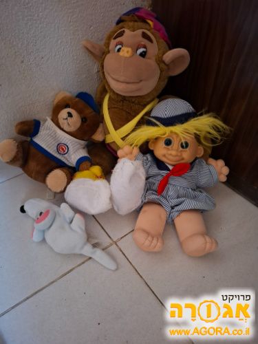 בובות