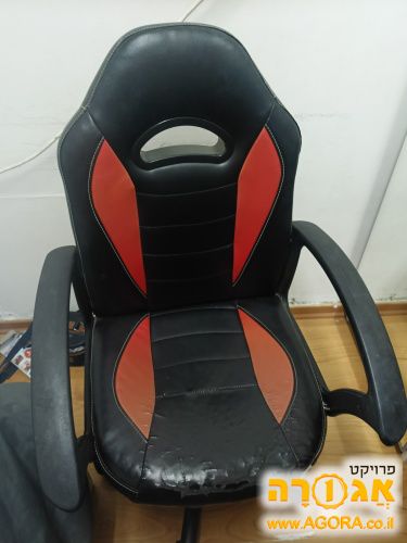 כיסא גיימינג גב נמוך