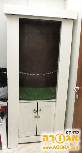 ארון קודש קטן מעץ