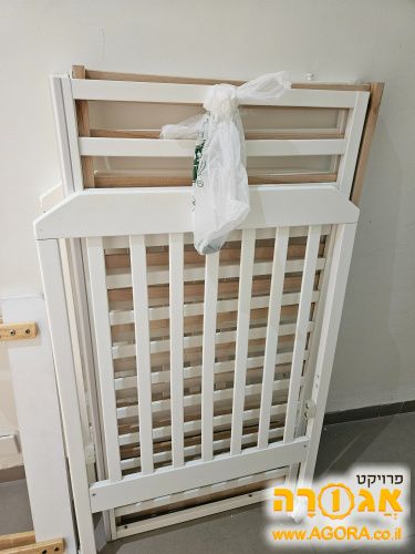 מיטת תינוק