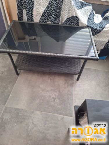 שולחן למרפסת