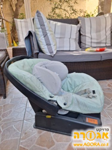 כסא תינוק לרכב