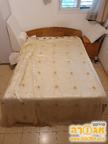 זוג וילונות לסלון יפים