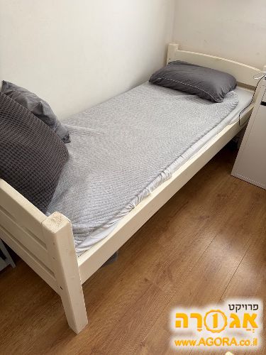 מיטת יחיד