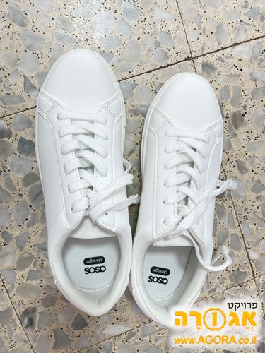נעלי סניקרס לבנות
