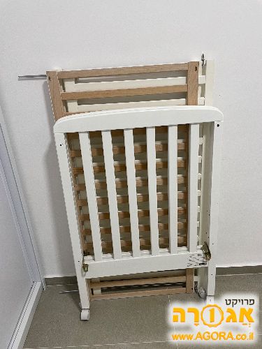 מיטת תינוק