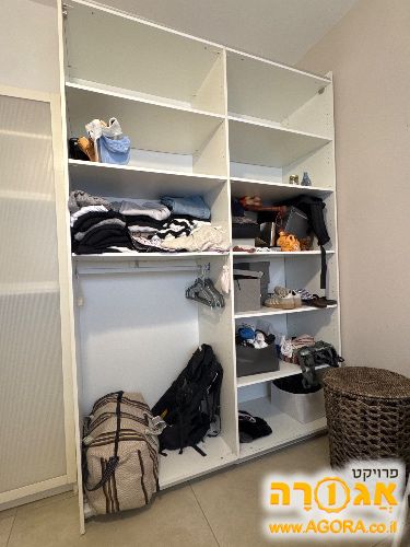 ארון 160 ללא דלתות