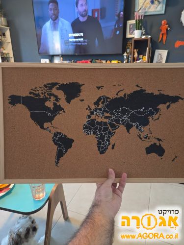לוח שעם מפת עולם