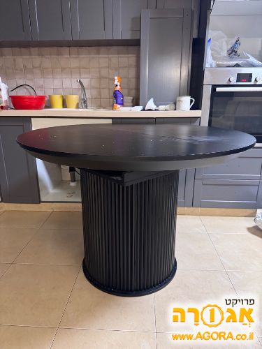 שולחן עגול נפתח עד 2.20