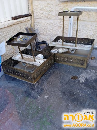 2 גופי תאורה