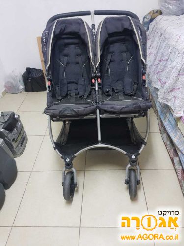 עגלת תאומים
