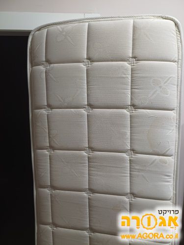 מזרן יחיד
