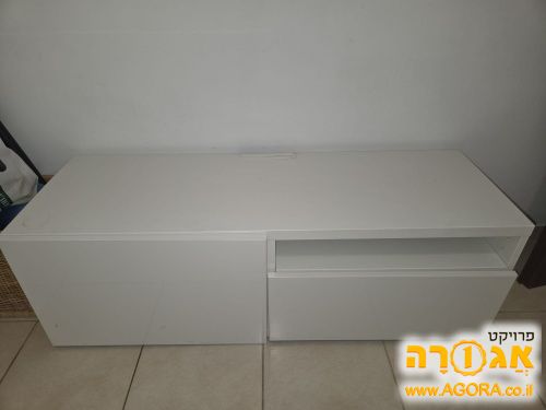 מזנון טלויזיה לבן